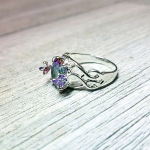 Gorgeous elvish iridescent ring